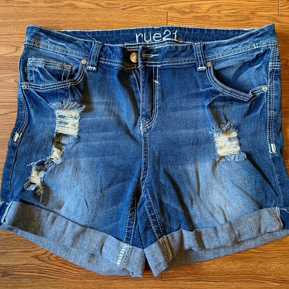 rue 21 plus size shorts